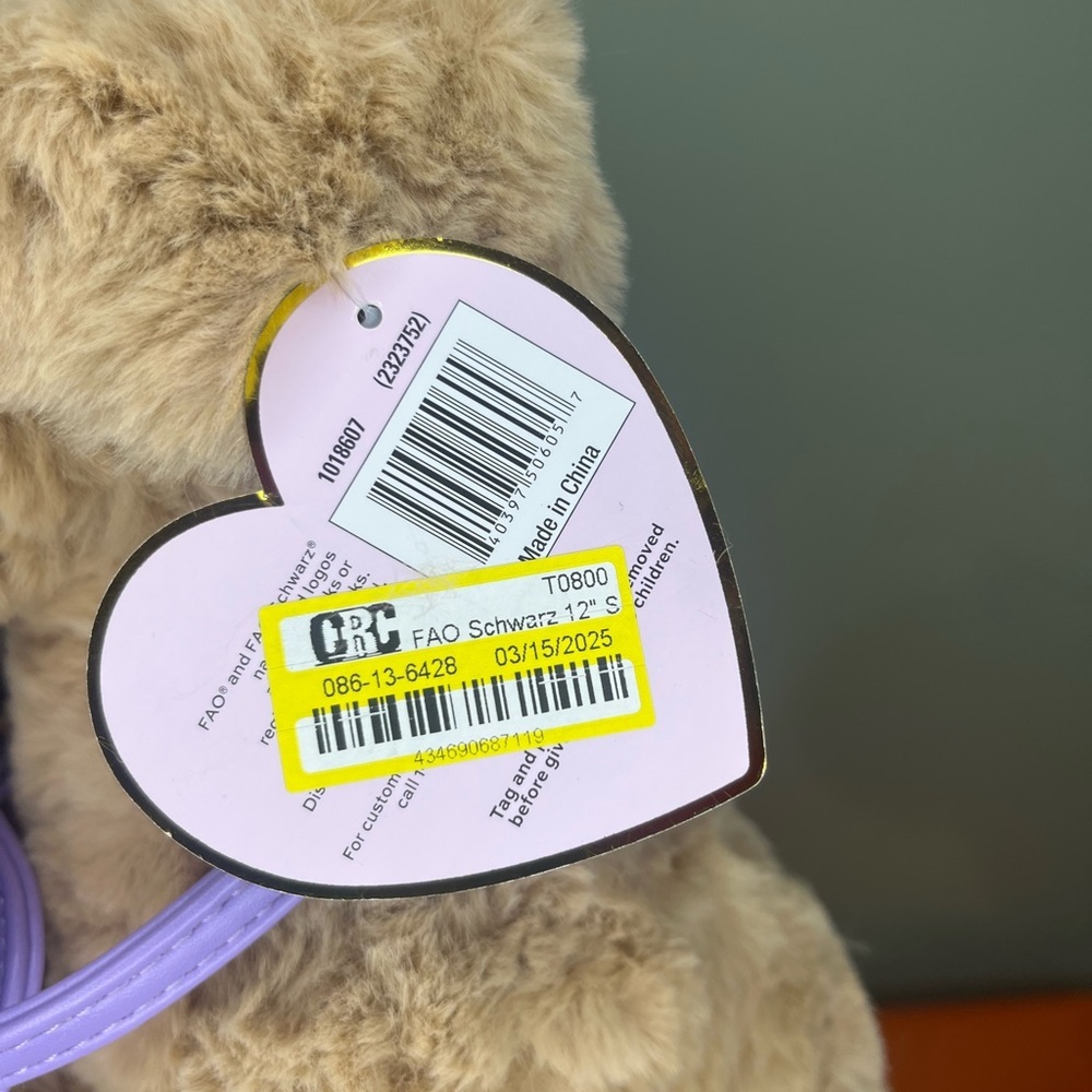 FAO Schwarz Plush Dog  with Purple Heart bag - Picture 9 of 14